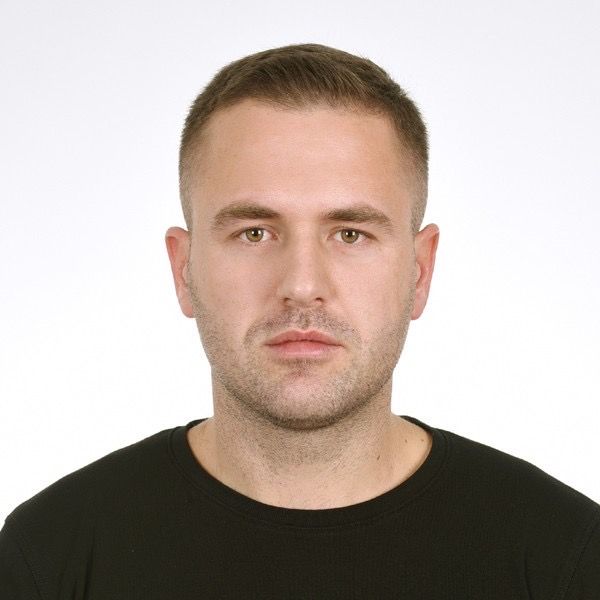 Игорь Романов